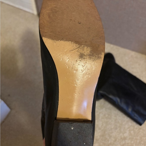 Elegant Black Women's Boots - Picture 6 of 11